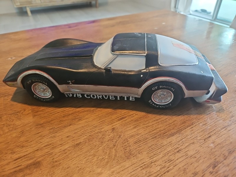 Vintage 1978 Corvette Indy Pace Car Decanter – Ezra Brooks – Black/Silver, Empty