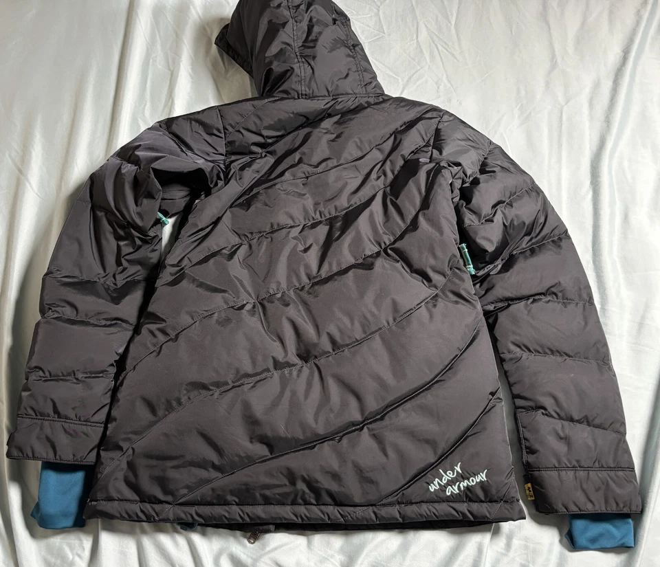 Under Armour MTN Plumón Relleno Chaqueta de Esquí Con Capucha Cremallera Completa Invierno Para Mujer Mediana Foto 2 de 4