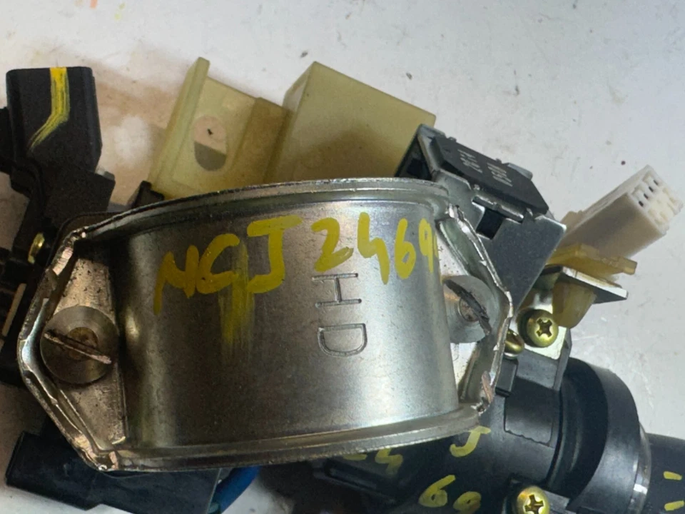 KIA OPTIMA 2014-2015 INTERRUPTOR DE ENCENDIDO BLOQUEO CON LLAVERO OEM Foto 2 de 4