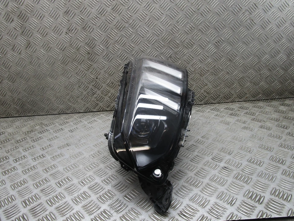 Faro delantero pasajero peugeot 2008 puretech s/s 2022 9841642280 ver fotos Foto 4 de 4