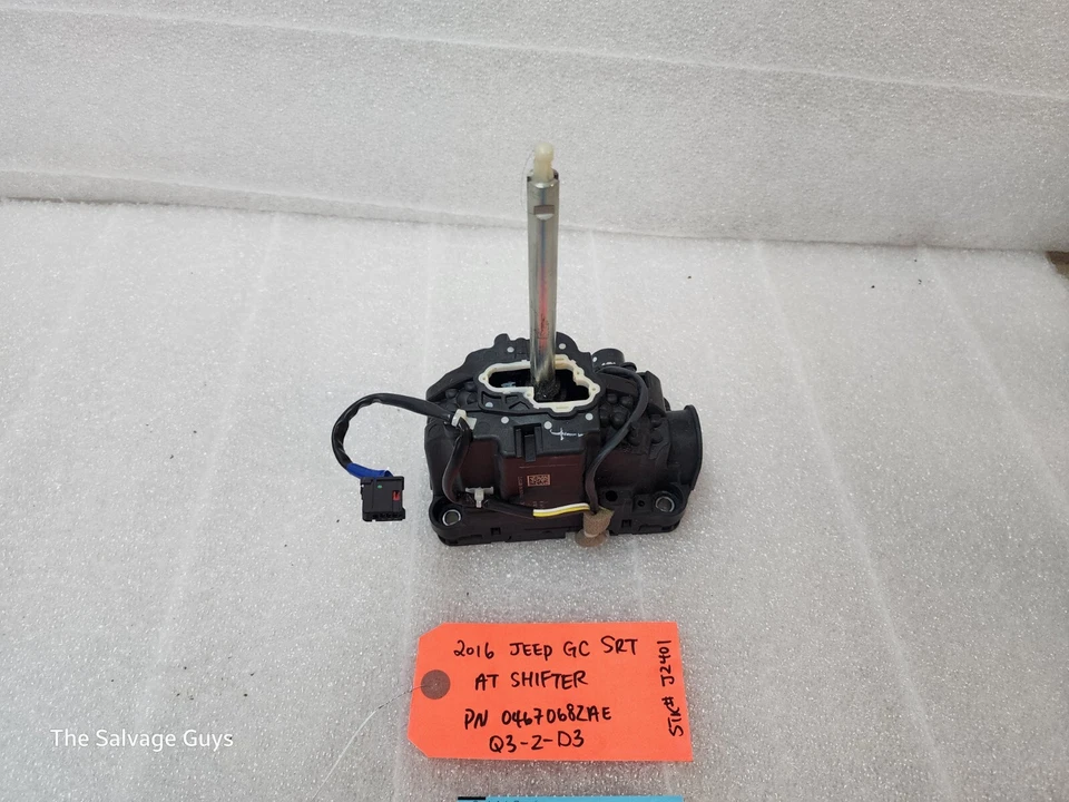 16 JEEP GRAND CHEROKEE SRT OEM AUTOMATIC SHIFTER 04670682AE 14-22 - Image 2 of 4