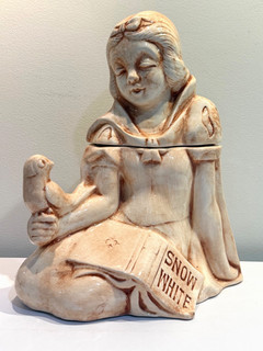 Extreamly Rare Vintage Snow White Varnished California Orig. Cookie Jar with N/R