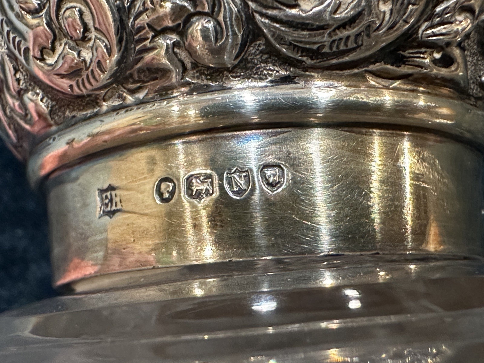 Antique English marking sterling silver and cut crystal dresser jar - screw top