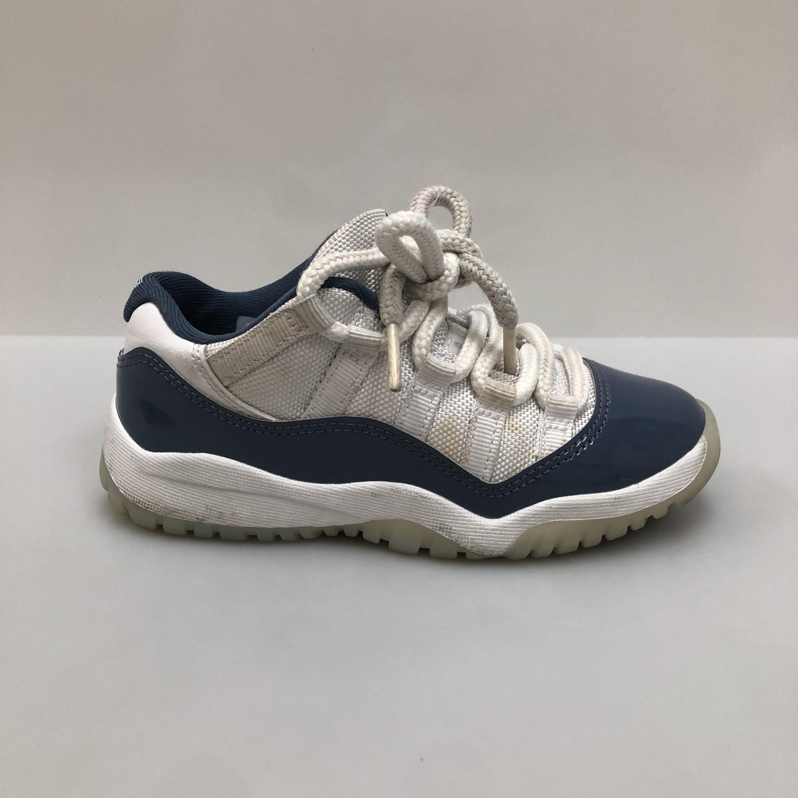 Jordan Air Jordan 11 Retro Low Shoes Boys Size 12C Navy Bask