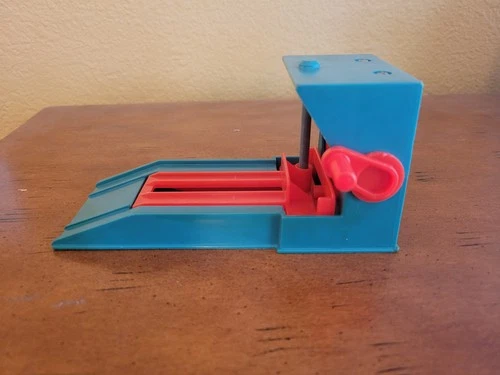 Vintage Fisher Price Little People Garage Car Lift  from set # 930