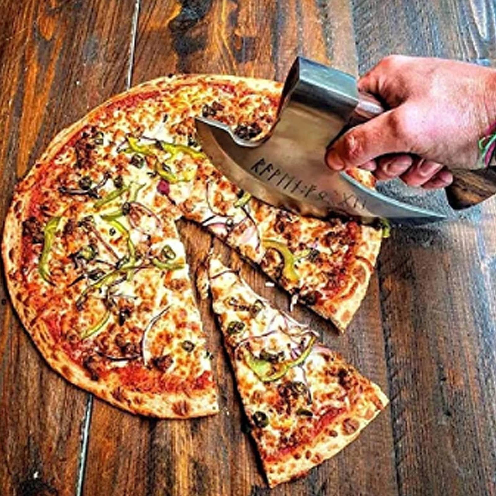 Handmade Pizza Cutting Axe, Medieval Viking Pizza Cutter with Anti Slip Handl...
Opens in a new wind