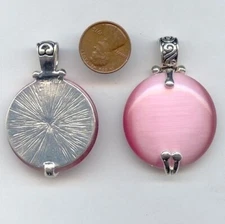 VINTAGE PINK GLASS CATS EYE SILVER JET DECO ROUND 35mm FANCY SETTING PENDANT BR1