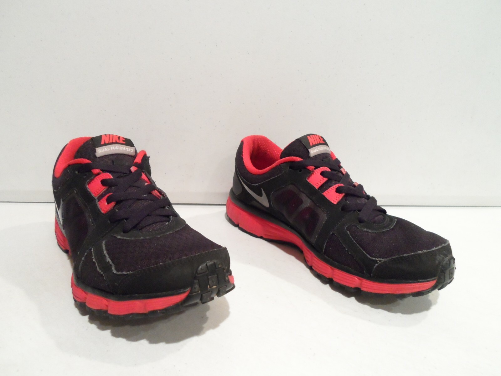 nike dual fusion red and black