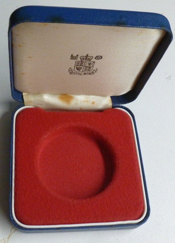 Royal Mint Blue Box for any 1977 Queens Silver Jubilee Crown + capsule (no coin)