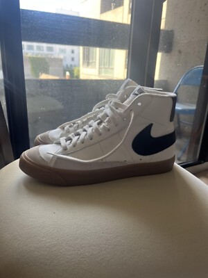 Nike Blazer Mid '77 Nike ID WHITE-BLACK-RARE Adjusted Swoosh Size