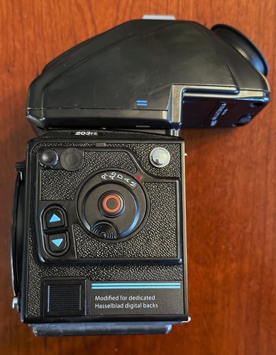 Hasselblad 203FE Medium Format Film Camera Black Body w/ PM45 and E12 back - Picture 5 of 16