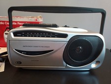 Vintage Durabrand 2007 AM/FM Radio Cassette Recorder Model RC115