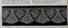 Vintage 1950s Woven Filet Crochet Doily Pattern PINEAPPLE EDGING