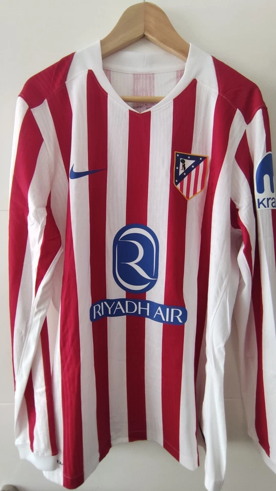 Camiseta Atlético de Madrid 25-26 J. M. Giménez Player Issue Shirt - Imagen 2 de 4