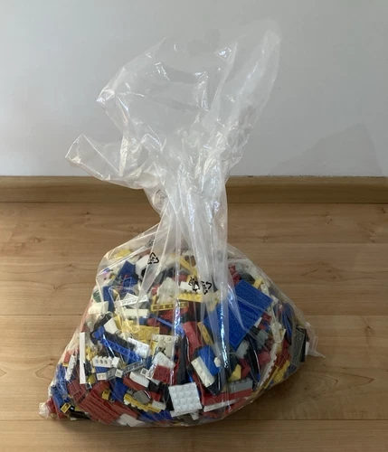 Lego vintage space, castle, pirates, starwars SW très usées /very used +2,8 kilo