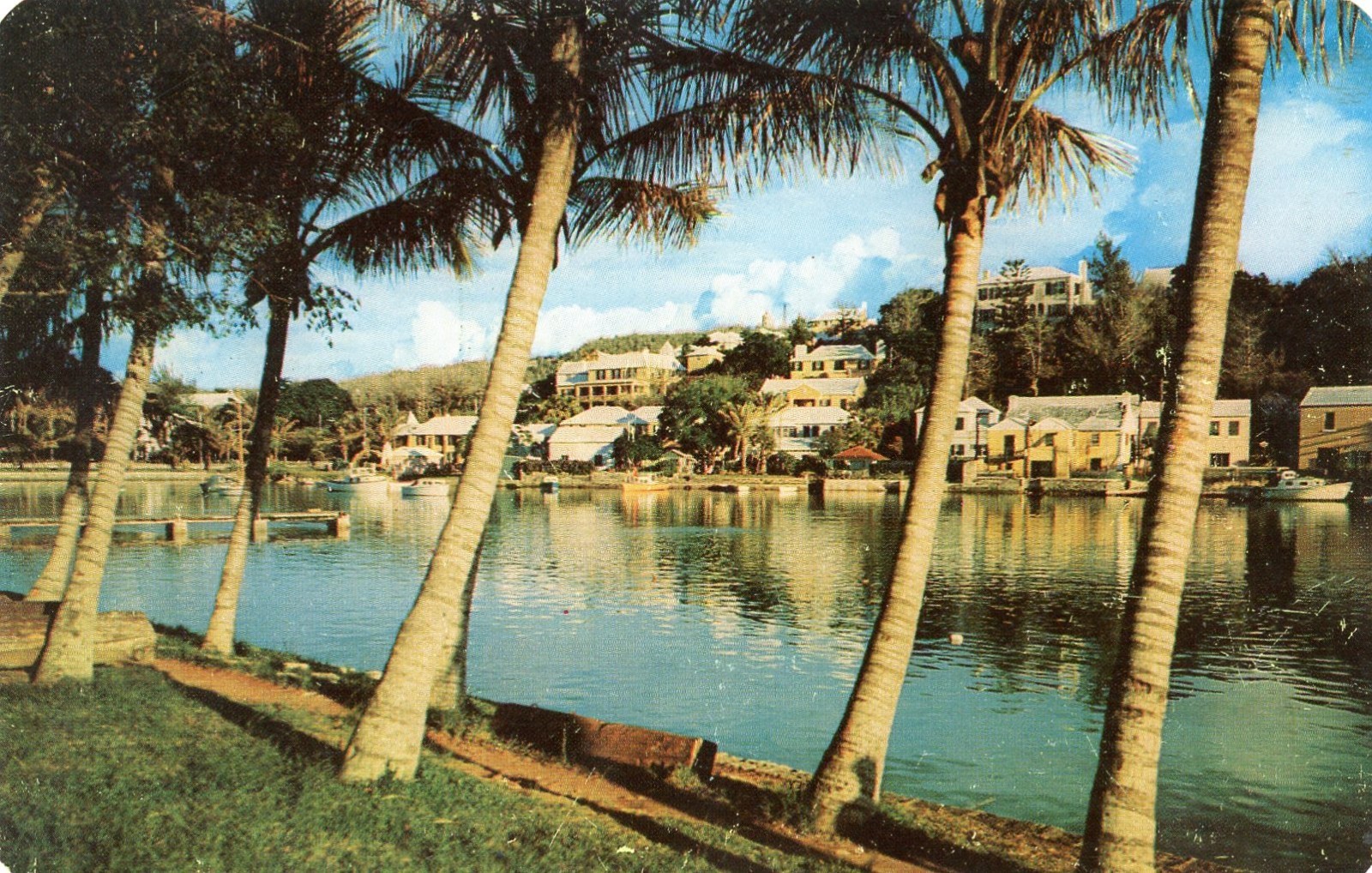 Flatt's Inlet & Village from Bermuda Government Aquarium, UNP, VG --POSTCARD