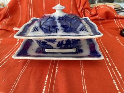 Flo Blue Covered And Lid With Platter