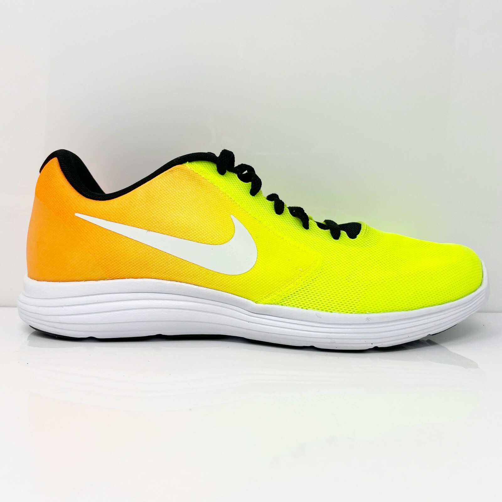 Nike Revolution 3 Boys Girls Youth 