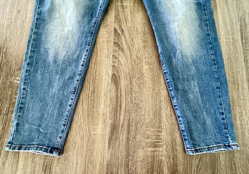 City Chic Jeans Women’s Size 22 Denim Medium Blue Distressed Stretch GUC - Picture 4 of 11