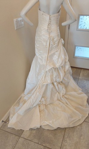 COSMOBELLA MILANO IVORY STRAPLESS WEDDING GOWN SIZE 10 - Picture 6 of 6