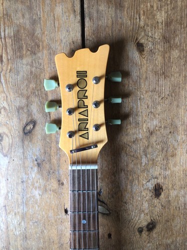 Aria Pro 2 E Gitarre Mosrite Univox mit Fender Saiten - Bild 5 von 10