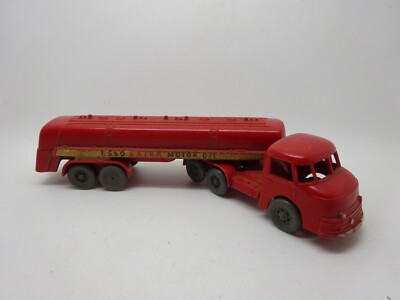 Wiking: Bimot Henschel- Tankwagen ''Esso Extra Motor Oil''  (SSK32)