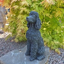 Pudel Zwergpudel schwarz Hund Tierfigur Gartenfigur Deko 3,4 kg