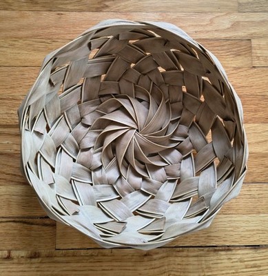 Vintage Handmade Hawaiian Palm Frond Basket Woven Coconut Leaf Bowl 9''