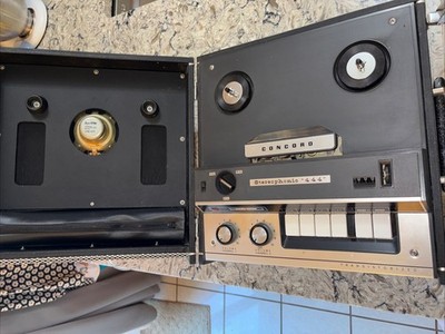 VINTAGE Concord 4444 Track Reel to Reel Tape Player, ''Stereophonic 444''