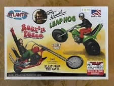 Leap Hog and Roar'n Peace Combo Model Kit from Atlantis! Brand New, Sealed!