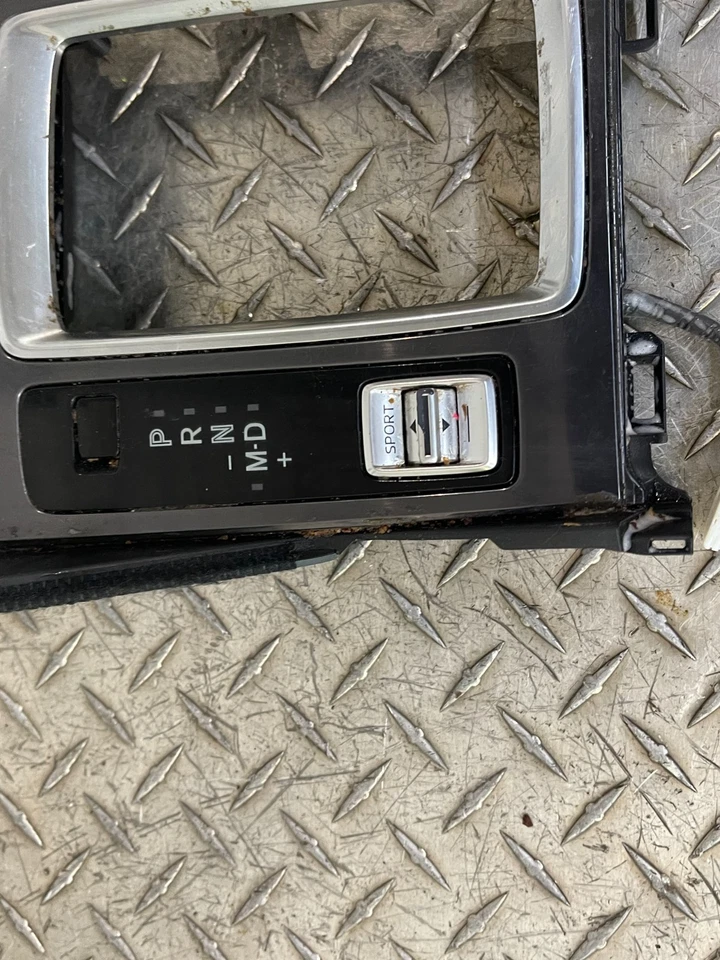 14-16 Mazda 6 Console Front Bezel Shifter Trim Surround Boot OEM GLW864341 - Imagem 2 de 4