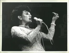 1982 Press Photo Jim Bailey Singer - dfpb41191