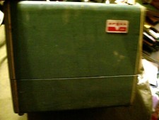 VINTAGE FILM PROJECTOR ARGUS 300 PROJECTOR WITHOUT BULB