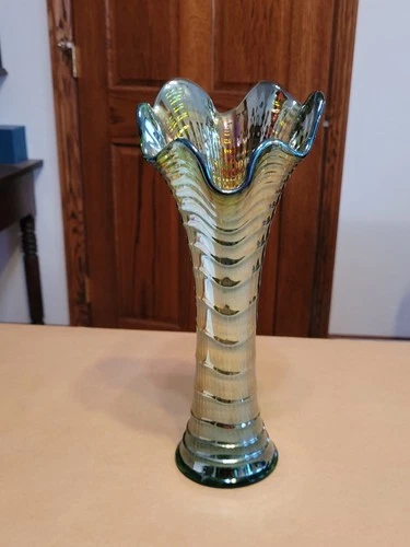 Pretty Green Imperial Carnival Glass Ripple Vase 11 3/4" Tall