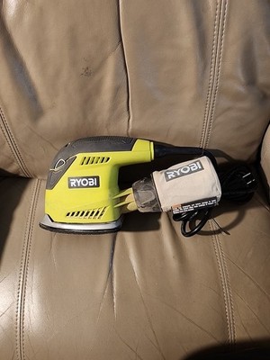 RYOBI S652DG Corner Cat  2 Amp 5'' Sheet Sander in Carry Bag.