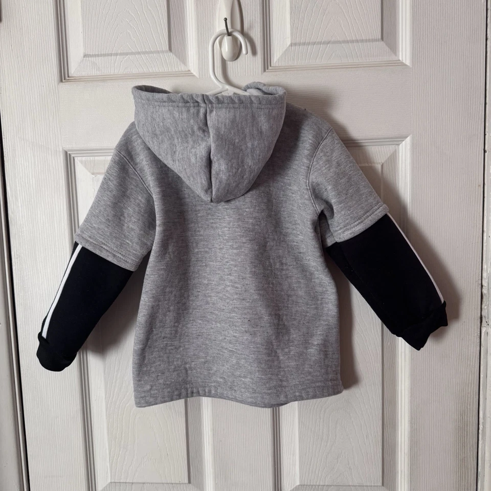 Sudadera con capucha Disney Pixar Cars Lightning McQueen Maxspeed Takes The Lead niños talla 6 Foto 3 de 4