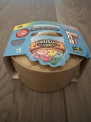 Crazy Fun Squishy Bun Viral Rainbow Mystery Dumpling Pink Holographic New Sealed