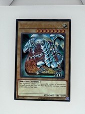 Yu-Gi-Oh Blue-Eyes White Dragon (Version 4) LCKC-EN001 UR NM