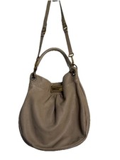 Cartera Hillar 2 WayHobo de Marc By Marco Jacob's Too Hot To Handle.