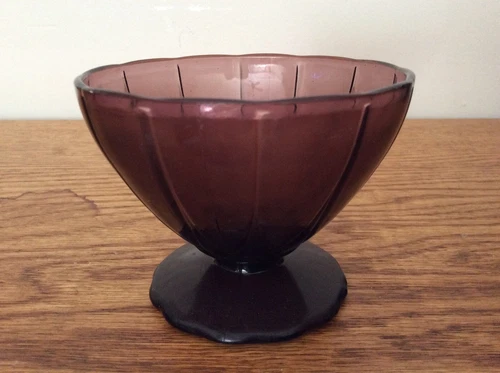 Vintage Hazel Atlas Purple Amethyst Champagne Tall Sherbet Hairpin Newport Depre