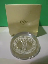 LENOX KENTUCKY COMMONWEALTH of Crystal Paperweight -- --NEW in BOX