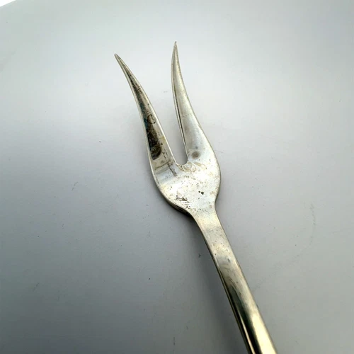 Reed & Barton, Classic Rose Sterling Silver Pickle Fork - 18.9g