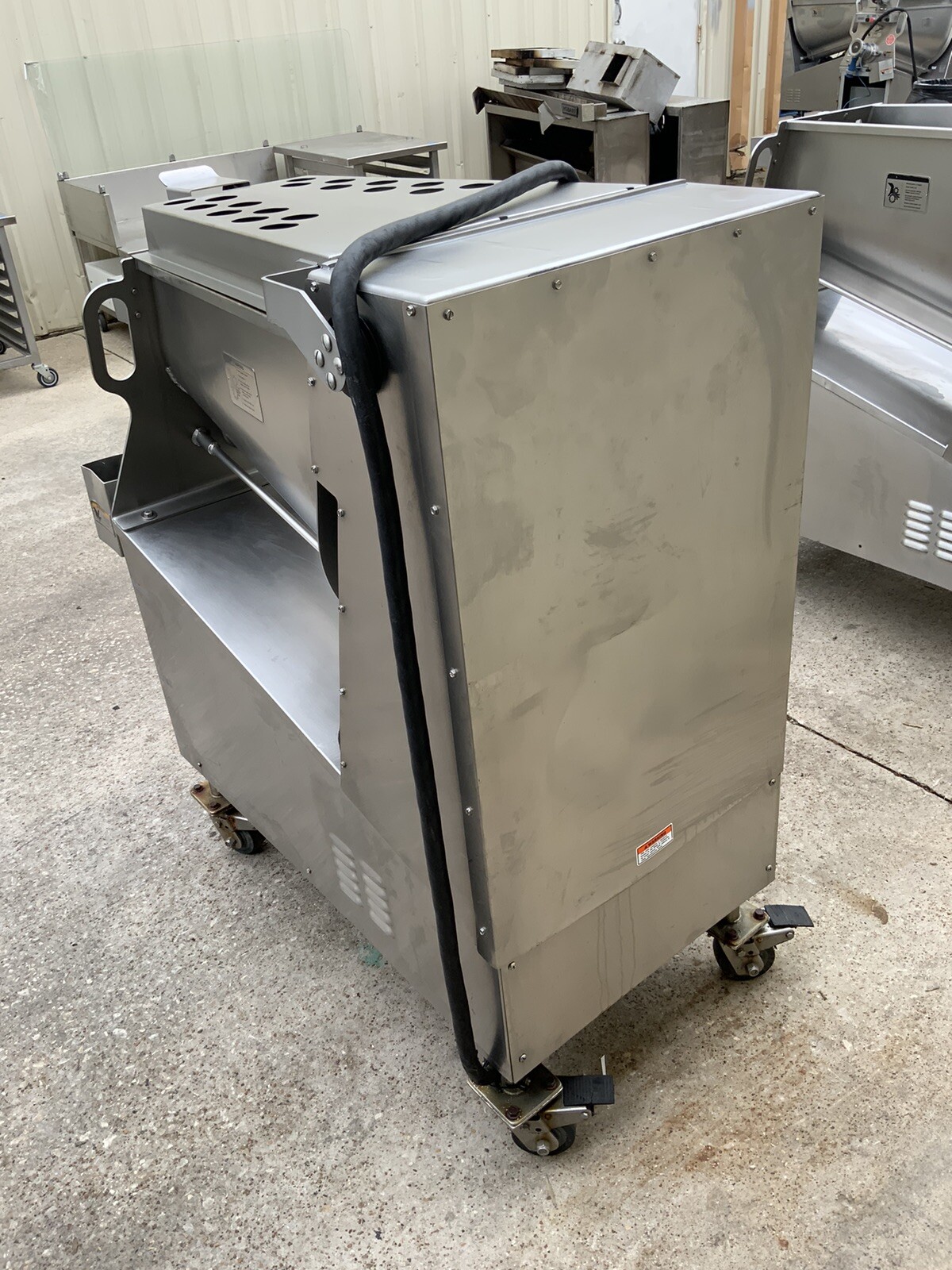 Hobart MG1532 commercial meat grinder mixer 32 Hub 150 capacity