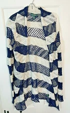 LAUREN JEANS COMPANY - LRL - RALPH LAUREN WOMEN’S OPEN KNIT SHAWL - SIZE M