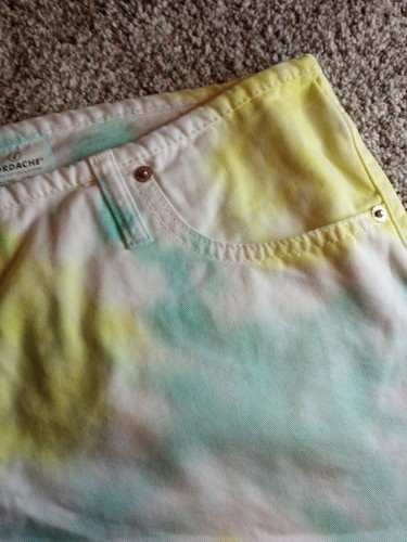 Jordache Women's Handmade Tie Dye Shorts Size 17/18 - Picture 3 of 5