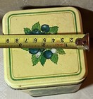 3 vintage Tins. Heinz keystone brand.,Hallmark Tin and Hershey’s Tin with cow — photo 5
