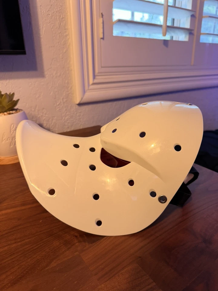 Máscara Ala Salvaje Ojos Naranja Anaheim Ducks Equipo Oficial Tienda Coleccionable Foto 4 de 4