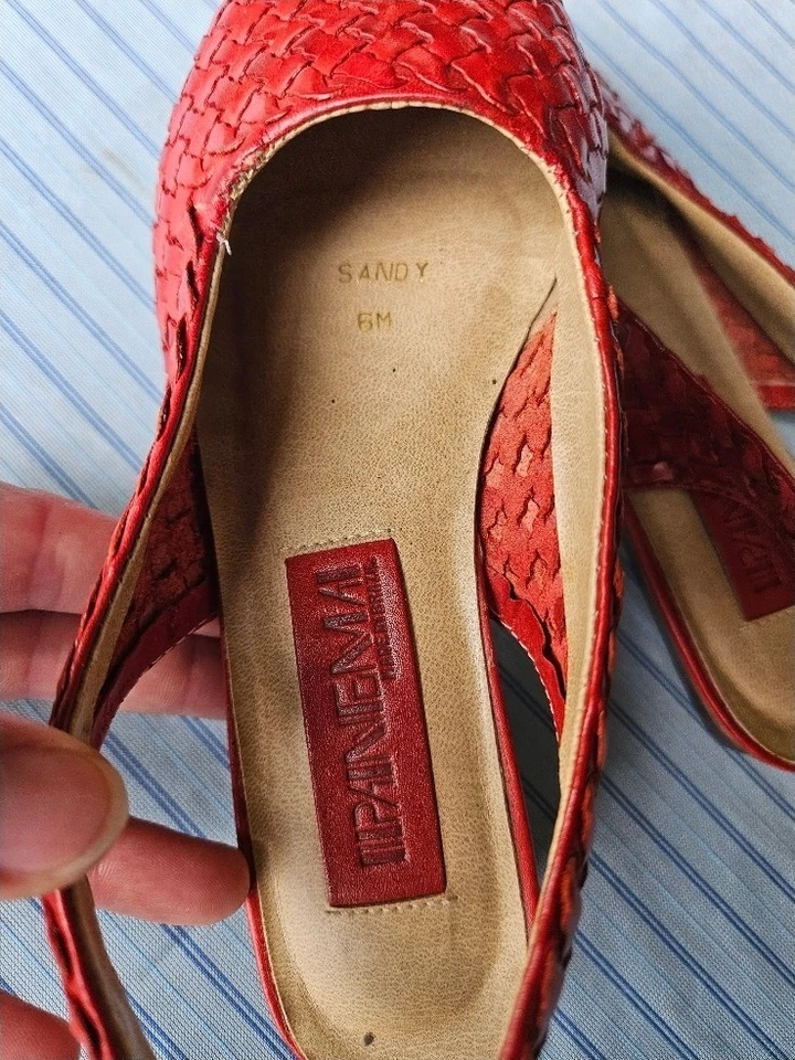 Mocasín para mujer Ipanema tejido de cuero rojo espalda abierta 6M Foto 4 de 4