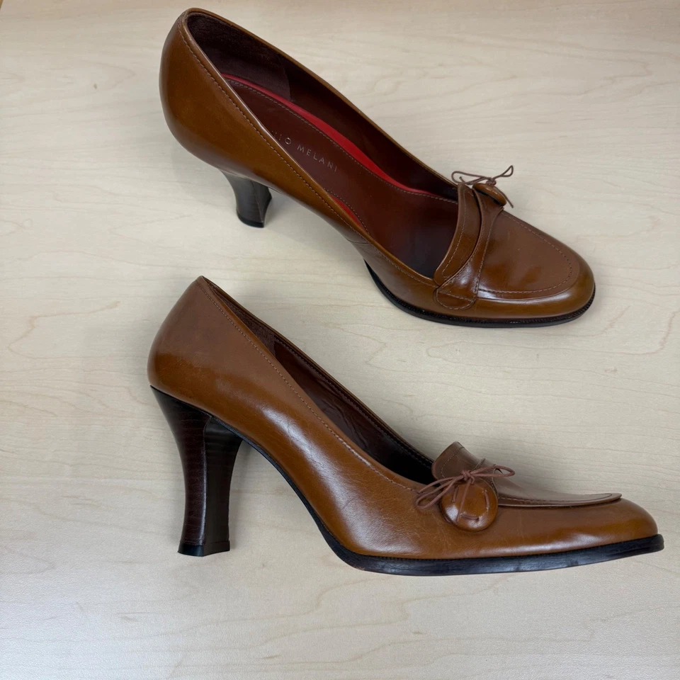 Zapatos de salón clásicos de tacón mocasín de cuero marrón para mujer Antonio Melani talla 7,5 Foto 2 de 4