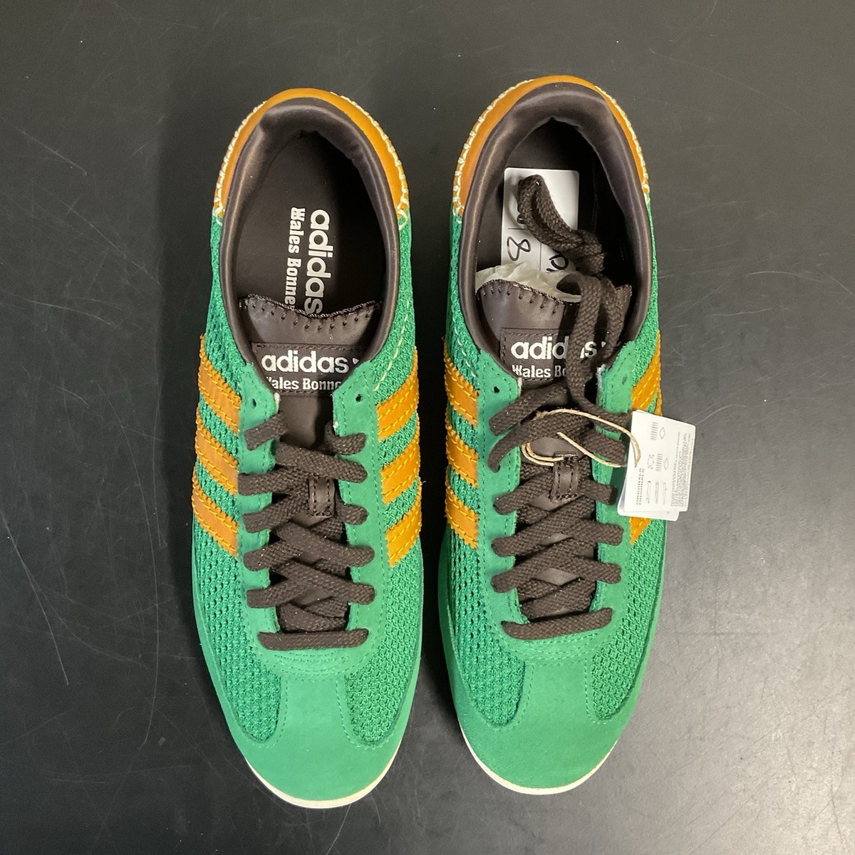 サニーレタスマントルピース adidas-ke4686-foxora-1.webp